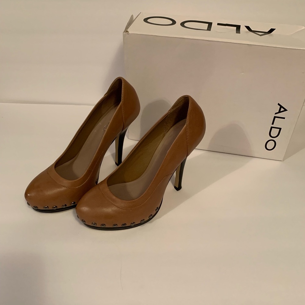Aldo Platform pumps